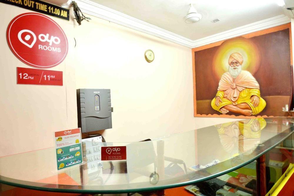 Collection O Diamond And Residences Indore Buitenkant foto